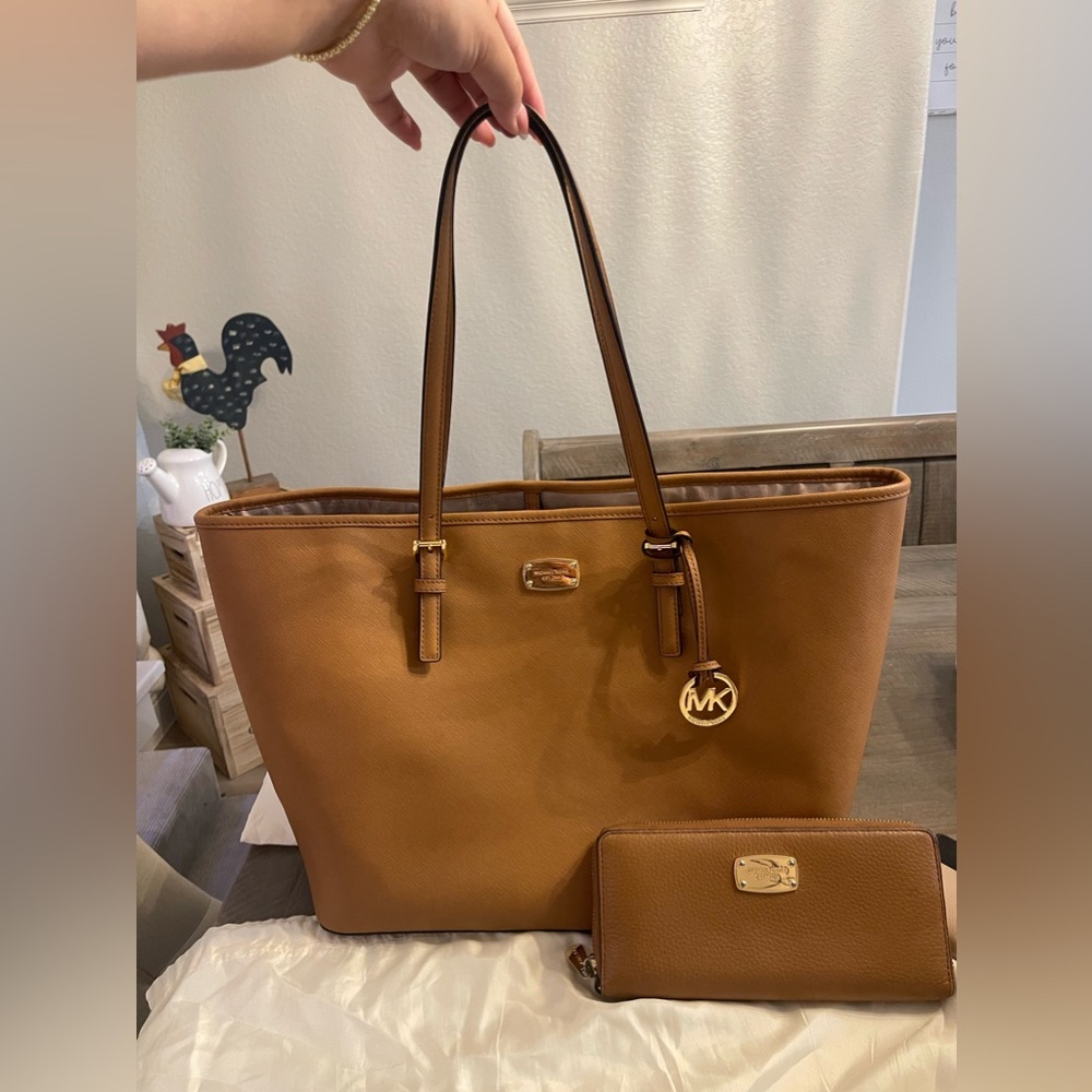 Michael kors leather tote bag